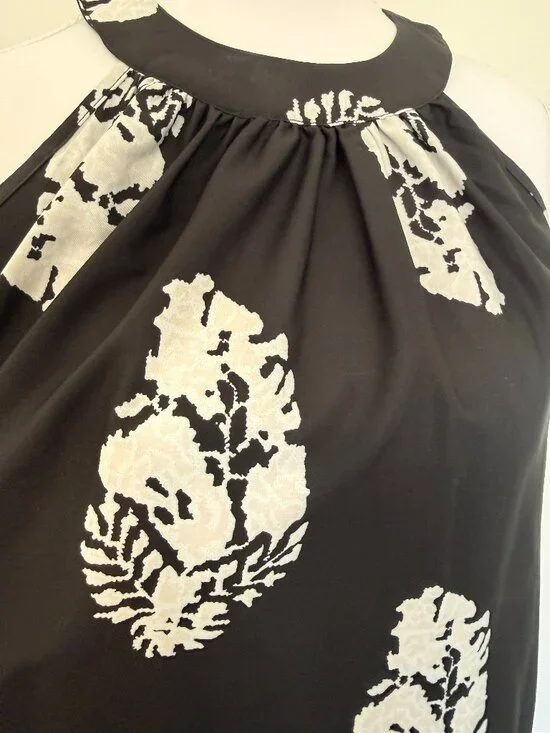 Black & White Halter Dress Size Medium Beach Vacation Dress - Picture 3 of 5